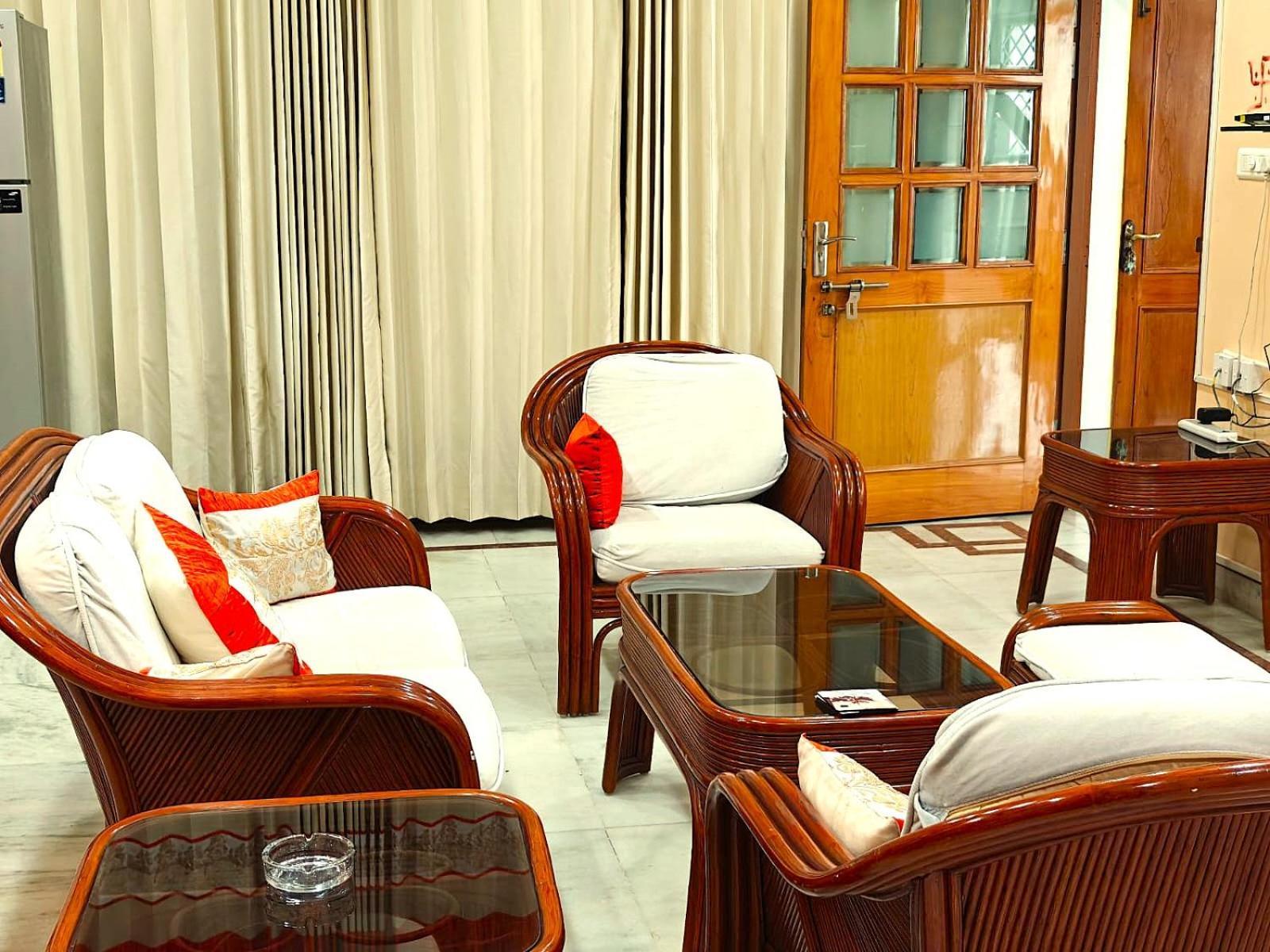 Fully Furnished Ish, Atithya Homestay With Various Amenities And Free Services In Lucknow, India Exterior photo